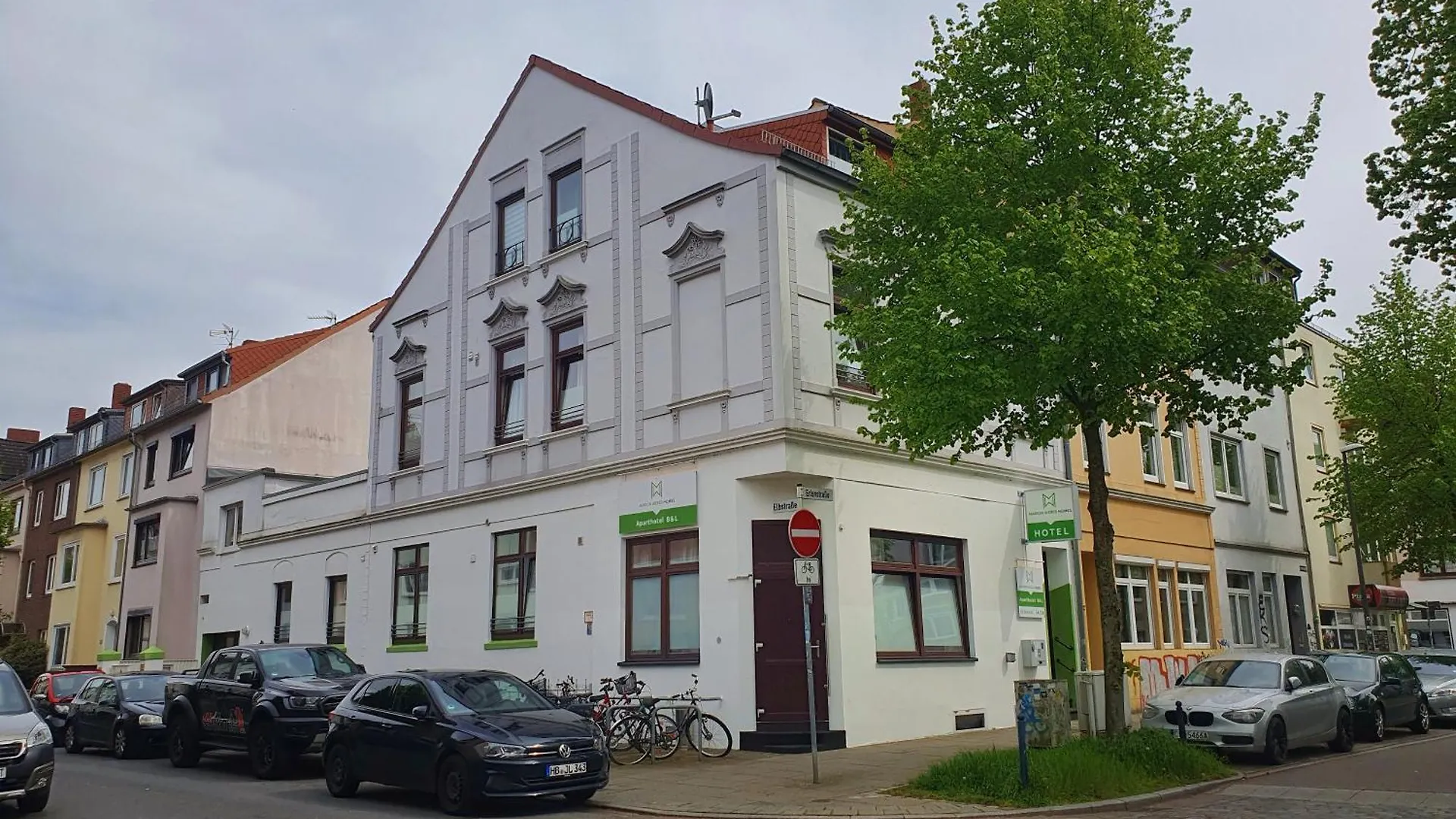 Aparthotel B & L BRE