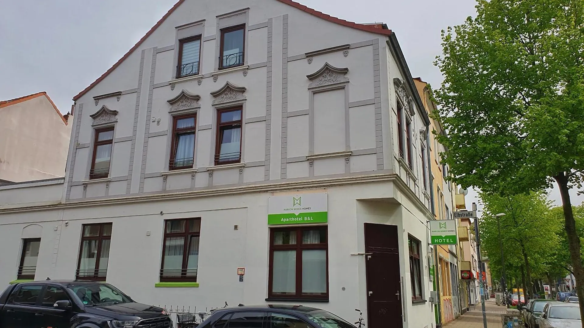 Aparthotel B & L BRE