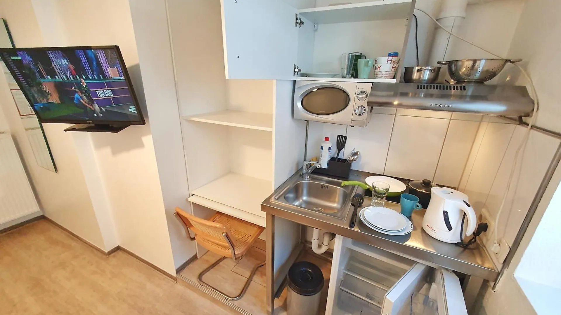 Aparthotel B & L BRE