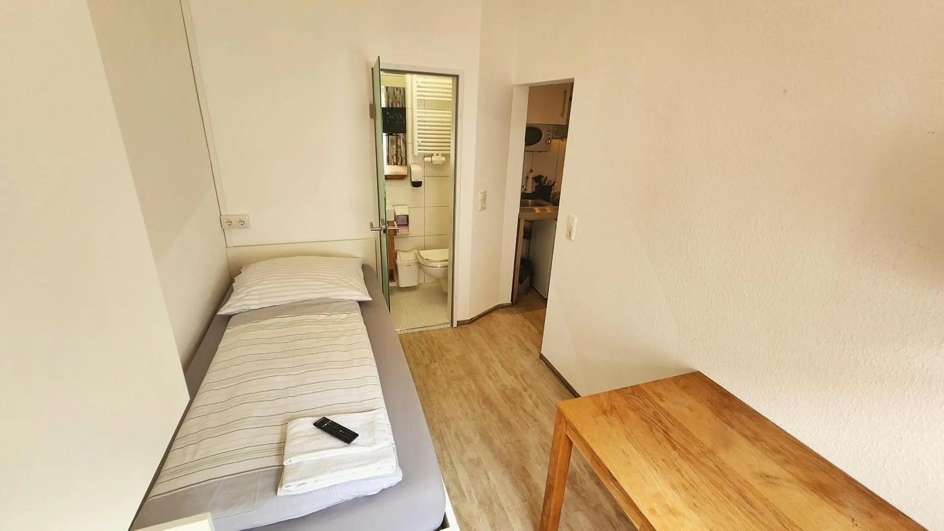 Aparthotel B & L Brema 2*,